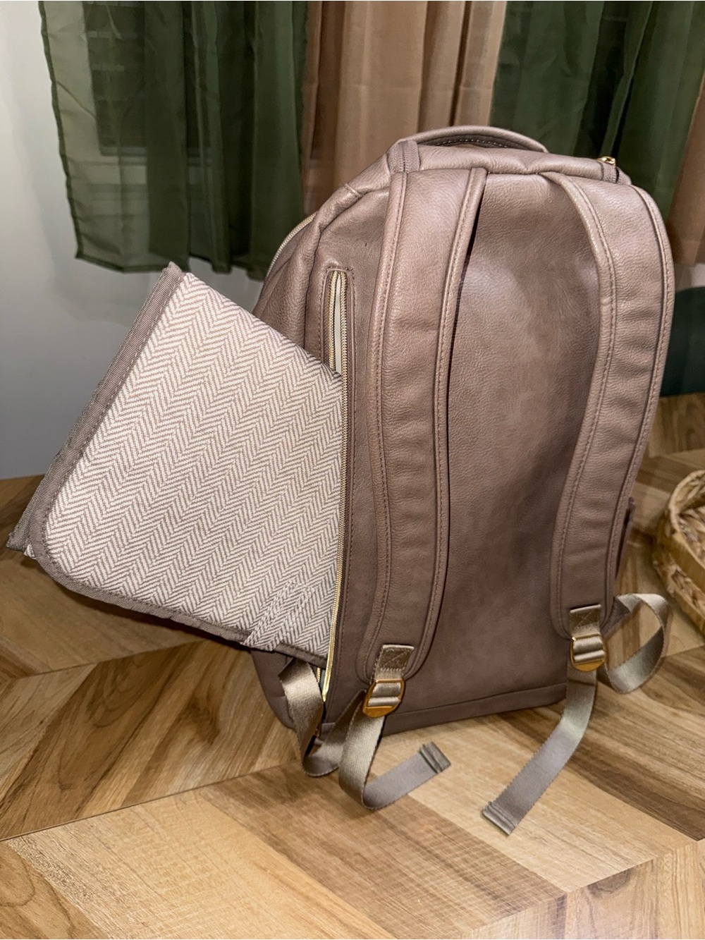 Itzy Ritzy Large Diaper Bag Backpack - Picture 8 of 11